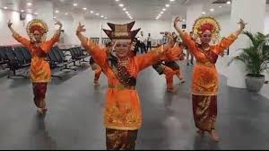 Apa Yang Kamu Ketahui Tentang Pola Lantai Gerak Tari Tribun Padang