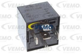 The fuel pump, in turn, keeps the engine running, so if the engine stalls suddenly while working, you could be looking at ignition relay failure. Fuel Pump Relay For Opel Corsa C Hatchback X01 Model 1 7di F08 F68 65 Hp Y 17 Dtl From 2000