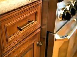 29 Catchy Kitchen Cabinet Hardware Ideas 2021 A Guide For Decorating Kitchen Cabinet Hardware Cabinet Hardware Trends Bronze Kitchen