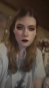 Kimberly Struthers's Instagram, Twitter & Facebook