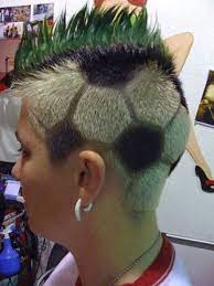 It is also available in italian. Crazy Hairstyles Capelli Ragazzo Acconciature Pazzesche Tatuaggi Capelli