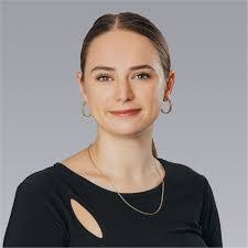 Amy Dowler's Instagram, Twitter & Facebook