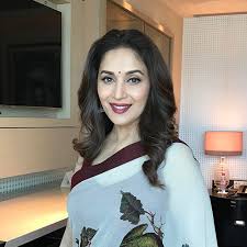 When you're looking for the perfect everyday hairstyle. Top 15 Hairstyles For Sarees Pictures For All Types Of Face