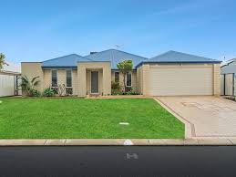 17 Bamburgh Turn, Meadow Springs, WA 6210