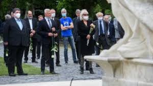 Antall jozsef osi kisnemesi csaladban. Jeszenszky Geza 24 Hu