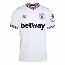 Nutzen sie die möglichkeit ein trikot ihrer lieblingsmannschaft aus deutschland, der premier league, primera division, serie a, lique 1 und vielen weiteren internationalen ligen zu. Trikots West Ham United Heim Auswarts Ausweich