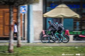 A baleset körülményeit a balatoni vízirendészeti rendőrkapitányság közigazgatási eljárás keretében vizsgálja. Temporary Bike Lanes In Budapest Capitals Initiative