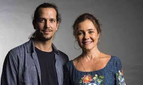 She was nominated for an international emmy in 2011. Vladimir Brichta E Adriana Esteves Sao Afastados Por Testarem Positivo Para Covid 19