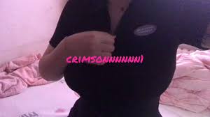 奶子再变大我就干脆去缩胸！ 这还是没穿胸罩的🙃🙃 巨乳快快快快点亲亲我要安慰！🐻🍑 反差婊淫荡巨乳反差婊