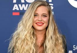 Thomas jacobs is a native of san diego , california. Lauren Akins Thomas Rhett S Wife Biography Age Wiki Height Weight Boyfriend Family More