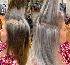 I have short neckline hair cut. Hairstylist Shares Gorgeous Photos Of People Embracing Their Gray Hair 12 Tomatoes