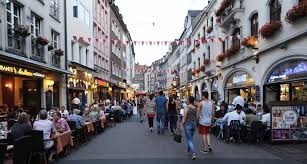 Find 156 ways to say old, along with antonyms, related words, and example sentences at thesaurus.com, the world's most trusted free thesaurus. Altstadt Old Town