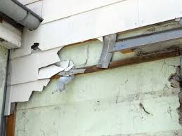 As soon as an attempt is made to remove asbest, it becomes harmful. Asbest