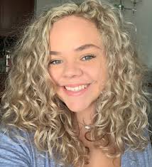 Katherine Cave's Instagram, Twitter & Facebook