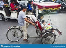 Hanoi, Wietnam, riksza zdjęcie editorial. Obraz złożonej z hanoi ...