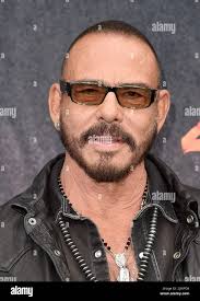 Raoul Max Trujillo walking