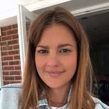 Dearest Gentle BookThreads, It's time for our weekly wrap up of book drama,  discourse, and terrible behavior! ** READER HOT TAKES ** 1 A reader  complained that an author they'd supported since