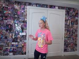 Buy tickets for jojo's d.r.e.a.m. Video 16 Year Old Jojo Siwa S Mansion Tour On Youtube
