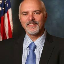 Daniel Creighton's Instagram, Twitter & Facebook