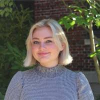 Caroline Buff's Instagram, Twitter & Facebook