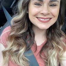 Amy Mitchem's Instagram, Twitter & Facebook