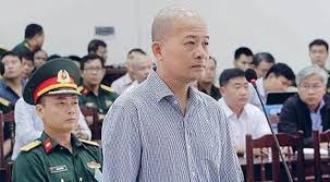 Kapal perang untuk menjaga pertahanan laut, teknologi kapal perang pun seolah menjadi suatu hal yang wajib dimiliki oleh setiap negara, termasuk indonesia dan china. Pengadilan Hukum Petinggi Militer Vietnam Kongres Advokat Indonesia