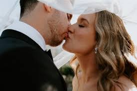 Nicole Henshaw's Instagram, Twitter & Facebook