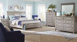 Broyhill Bedroom Furniture Sets Opnodes With Images Broyhill Bedroom Furniture Bedroom Sets Modern Bedroom Furniture