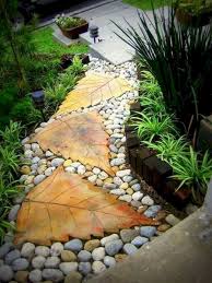 20 Classy Garden Path And Walkway Design And Remodel Ideas 20 Classy Garden Path And Walkway Des Pathway Landscaping Garden Pathway Walkways Paths
