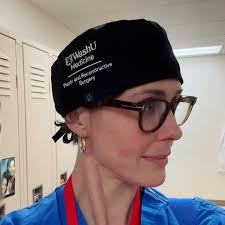 And just like that… one month has gone by since I started my new job. How  perfect to finish the week with my first free flap at @washuplasticsurgery  with incredible rising chief resident Dr. Erin ...