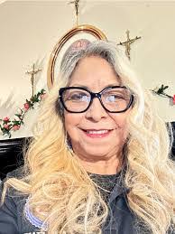 Eva Herrera's Instagram, Twitter & Facebook