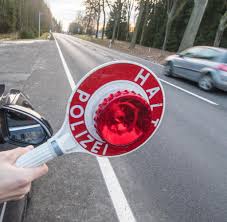 Tschechien öffnet grenze zu deutschland ab sofort hält tschechien seine grenzübergänge für reisende aus deutschland, österreich und ungarn wieder offen. Crystal Meth Drogenhandel An Der Grenze Zu Tschechien Welt