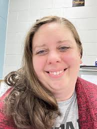 Congratulations to Julie Hart, RN, Radiation Therapy, who was honored with  the DAISY Award. The award recognizes nurses who have made a profound  difference in the lives of patients and families. Robert