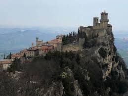 Se state pensando alle vostre vacanze in italia, vi consigliamo la sicilia come meta da sperimentare. Un Dia De Turismo Por San Marino Capital Y El Monte Titano