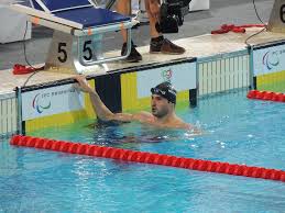 Ses dernières victoires sont le 200m nage libre s5 hommes lors du championnat d'europe handisport 2021 et le 4x50m nage libre 20p lors du championnat d'europe handisport 2021. Paralimpiadi Francesco Bocciardo In Finale Nei 400 Liguriasport