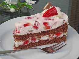 Puddingschnecken Sehr Lecker Einfach Und Schnell Gemacht Ergibt Ca 20 Stuck Einfache Kochrez In 2020 Kuchen Und Torten Kuchen Und Torten Rezepte Yogurette Torte