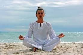 Men S Yoga Clothing What A Man Needs Doyou