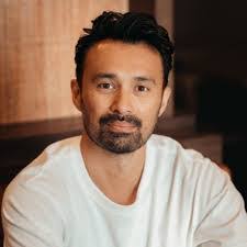 Suzanne Barbosa's Instagram, Twitter & Facebook