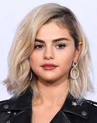 Losing weight helps to reduce body fat, so eat a in the short term, you have to pick just the right hairstyle to make your face seem thinner. 55 Short Haircuts For A Fat Face Short Haircuts Models