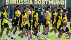 Alle neuen transfers, gerüchte und nachrichten zu borussia dortmund. Borussia Dortmund Drei Spieler Konnten Den Bvb Im Sommer Noch Verlassen Bvb
