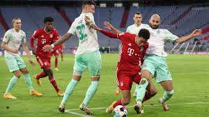 Den spielverlauf können sie hier in unserem ticker nachlesen. Wer Zeigt Ubertragt Werder Bremen Vs Fc Bayern Munchen Live Im Tv Und Livestream Die Ubertragung Der Bundesliga Heute Dazn News Deutschland