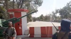 طالبان، اسلامی ماندن جامعه را در اسلامی بودن حکومت می‌داند. Zksx9pcw4ipg4m