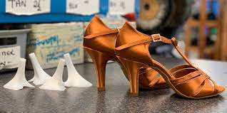 Школа танцев 5life dance club viktoria школа танцев без правил sasha ninja aka amplituda. International Dance Shoes Heels Take A Look At Our Range Of Heels For Ballroom Latin Dance Shoes Online