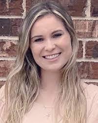 Hope Daigle's Instagram, Twitter & Facebook