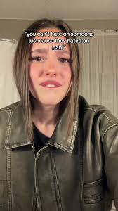 Paige Aldrich's Instagram, Twitter & Facebook