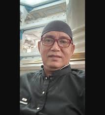 Assalammualaikum wrwb perkenalkan nama saya Daniel Nasution usia saya 63th  tujuan masuk dlm grup ini bkn untuk mencari jodoh saya hanya ingin berteman  bersenda gurau menjalin hubungan silaturahmi dgn orang-orang belahan dunia