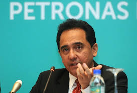 284 отметок «нравится», 1 комментариев — mcoba (@mymcoba) в instagram: Petronas President Group Ceo Tan Sri Wan Zulkiflee Among Top Global Brand Guardians For 2020