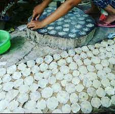 Kamu tinggal membuat keripik kulit melinjo nih caranya mudah, kok. Proses Pembuatan Emping Melinjo Kerupuk Muling Khas Aceh Bilingual Steemit