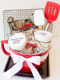 You can make the salt in bulk, and then divvy it up into 4 oz canning jars with cute labels. Culinary Gift Basket Ideas Diy