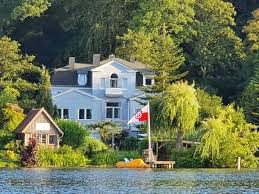 Die kleinen kaulquappen der betriebskindergarten  die kleinen kaulquappen befindet sich in wunderschöner umgebung im haus am see. Monteurzimmer In Lutjensee Ab 18 00